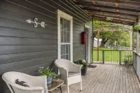 Historic country cottage on beautiful estate minutes from Bowral and Mittagong - Country Houses