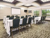 Quality Inn and Suites Hotels in Rosenberg