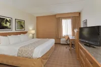La Quinta Inn & Suites by Wyndham Lakeland East - Pet friendly
