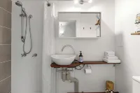 Emerald Beach Eucalyptus Cottage - Wifi