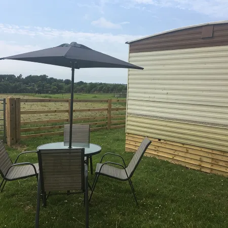 Peaceful Countryside Caravan Near Rhosneigr, Anglesey