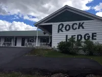 ロック レッジ モーテル - 駐車場