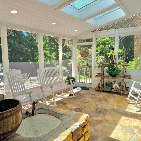 1885 Farmhouse Luxuriously Renovated: Antiques & Animals