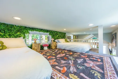 Rainforest Tiny Home Retreat: Enchanted