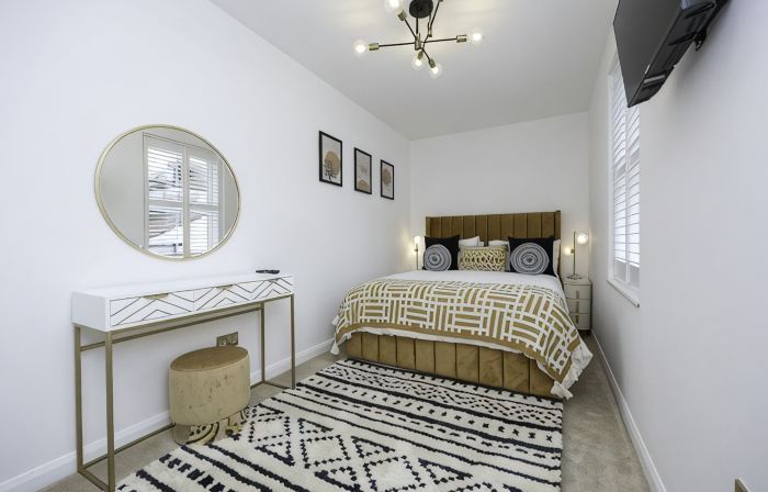 Stunning modern space in Hove & free parking.