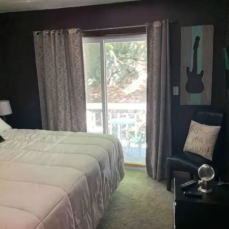 Poconos Top Rated Resort - Saw Creek Estates
