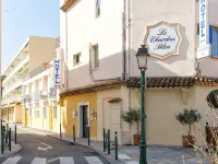 Hôtel le Chardon Bleu Hotels in Sainte-Maxime