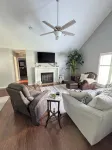 Peaceful, newly renovated 3 bedroom home located near the Blue Ridge Mountains - balcony