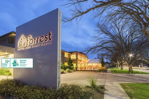 Forrest Hotel & Apartments