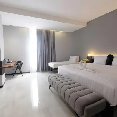 Hotel Youstay Semarang by Sinergi Hotels near Anjungan Kota Semarang