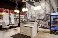 New Bedford Harbor Hotel, Ascend Hotel Collection - Parking