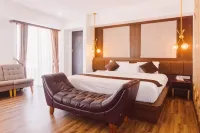 Fahira Hotel Bukittinggi - 露台