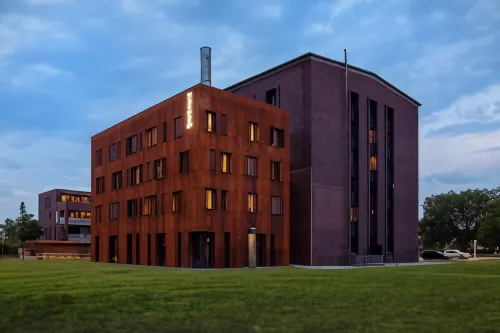 ipartment Leverkusen @HOME by Best Western - parking