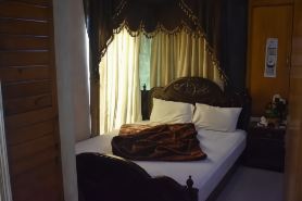 Hotel Kashmir International
