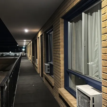 Bel-Air Motel
