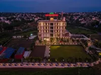 Hotel Chandradeep Regency - Parkplatz