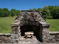 SPACIOUS and PRIVATE renovated farmhouse for the whole family Hotels in Sunapee
