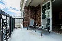 Modern Condo in the Heart of Downtown Greenville - 4 stjerner