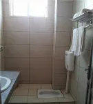 Huaping Qiaolian Hotel - parking