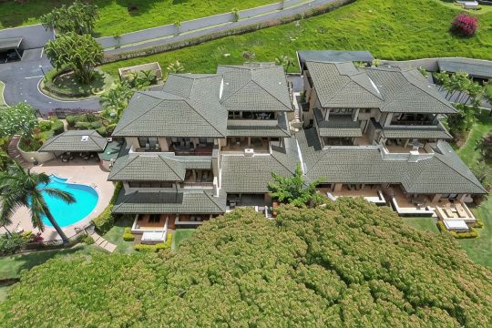Relax in the Kapalua Golf Villas - Specials!