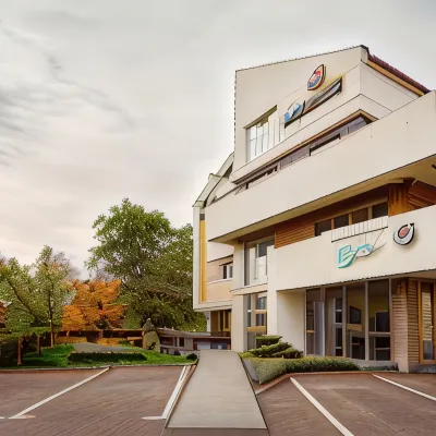Exclusive Hotel & More Отели рядом с достопримечательностью «Площадь Пьяца-Маре»