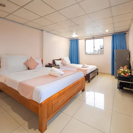 Saigon Pink Hotel Отели рядом с достопримечательностью «Манна»