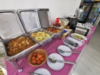 Green World Hotel - breakfast