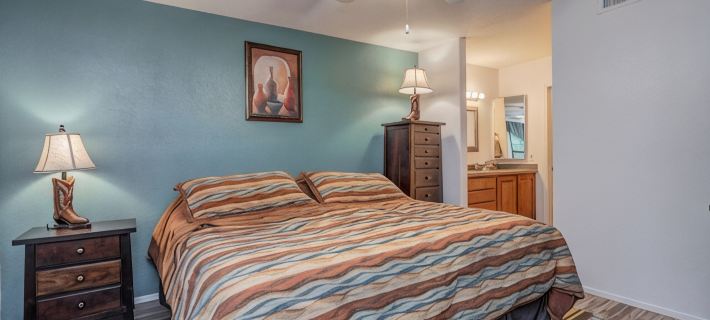 Views of Ventana Canyon Golf course and Desert Sunsets! Hotels in Catalina Foothills