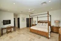 Oceanfront 5-Stars Starfish Villa, Dawn Beach, Private Pool, Secured, Concierge - 4-Star