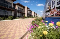 Star Crystal Hotel - 2-Star