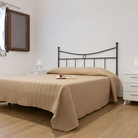 Charm, home emotions Baron sea view, swimming pool, wifi and BBQ