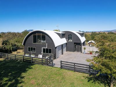 Panoramic mountain and rural views - central to key destinations
