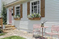 Retreat in Historic Downtown Leesburg - Walkable to Everything! - 4-Star