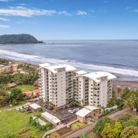 Magnificent Luxury True Beachfront Condo Unbeatable Commodities  - 3 Br / 3.5 B