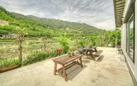Hadong Hwagaesongi Pension - 2-Star