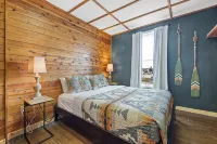 Historic Outside, Comfort Inside – Downtown Custer Retreat -  Privatzimmer
