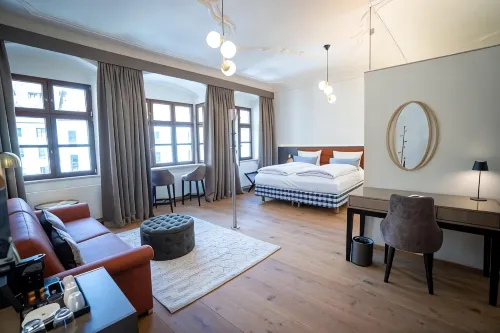 Maxim Suites by Elias Holl - 4-Star