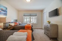 Lake House in the Summer, Ski Chalet in the Winter, Dog Friendly! - Chalets