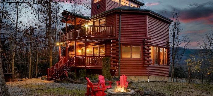 Smoky Cabin Private Indoor Hot Pool, Hot Tub, Theater, Rafting & Tubing 15 Min!! Hotels in Cosby
