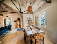 Upscale Downtown Suite in Lewes - 4-Star