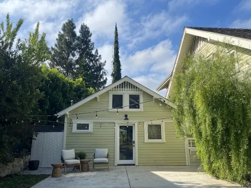 Brand New Charming Guest House in lovely Northwest Glendale CA. Private &Quiet - 3-Star