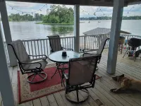 What a view of our beautiful Lake Jordan. This cabin is sure to charm you . - 2-Sterne