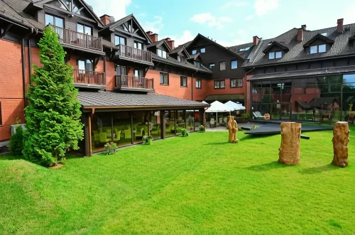 Hotel Żubrówka Spa & Wellness - Pools