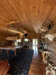 FALCON LODGE AND NATURE RETREAT - Swimmingpools