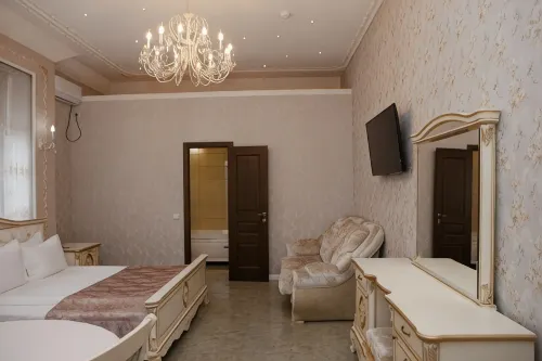 Gusto Restaurant And Hotel Complex - 3-Star