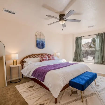 Sandia Retreat: 6Br - 15min to airport - Games