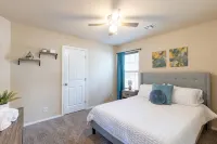 Modern Home Near Rose District: KING Bed, Hot Tub - 3-Sterne