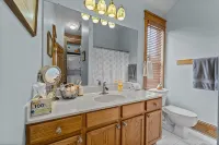 Downtown Manteo Studio - 12 minutes to OBX beaches! - balcony