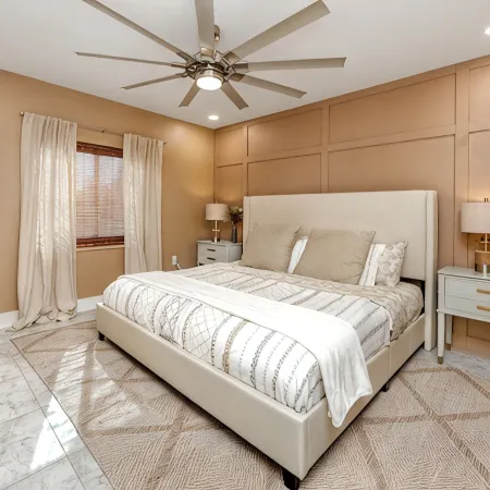 Florida nest - summer house with heated swimming pool. Pet friendly.