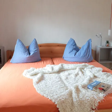 A Small, Lovingly Decorated Vacation Home Right on Lake Uckersee